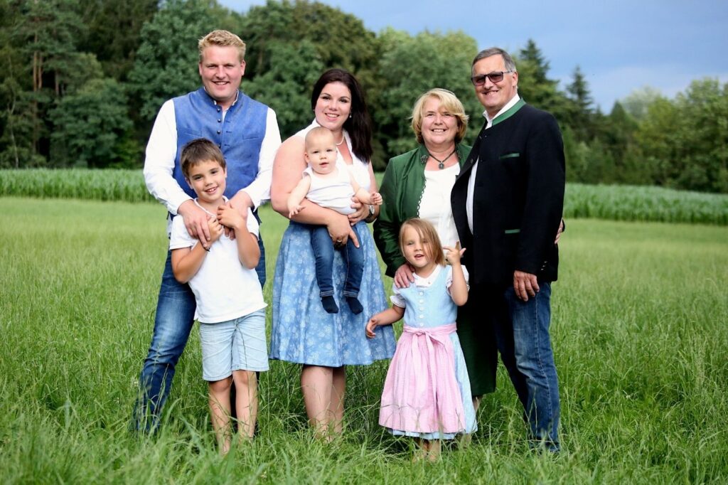 Toblerhof-Familie-DBH-Website-slider-gross-1480-x-986