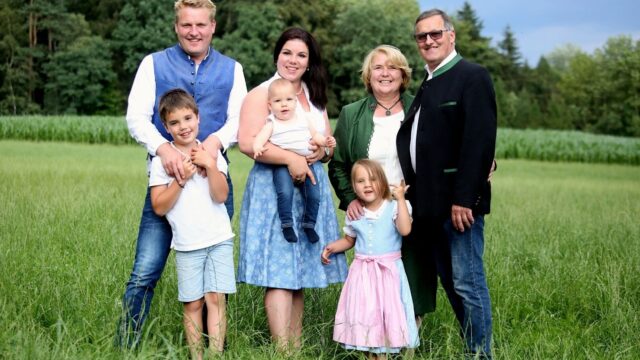 Toblerhof-Familie-DBH-Website-slider-gross-1480-x-986